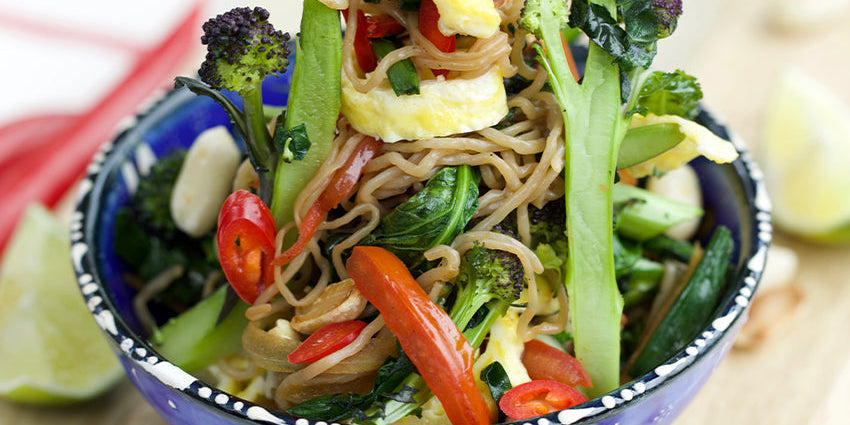 STIR-FRIED THAI NOODLES